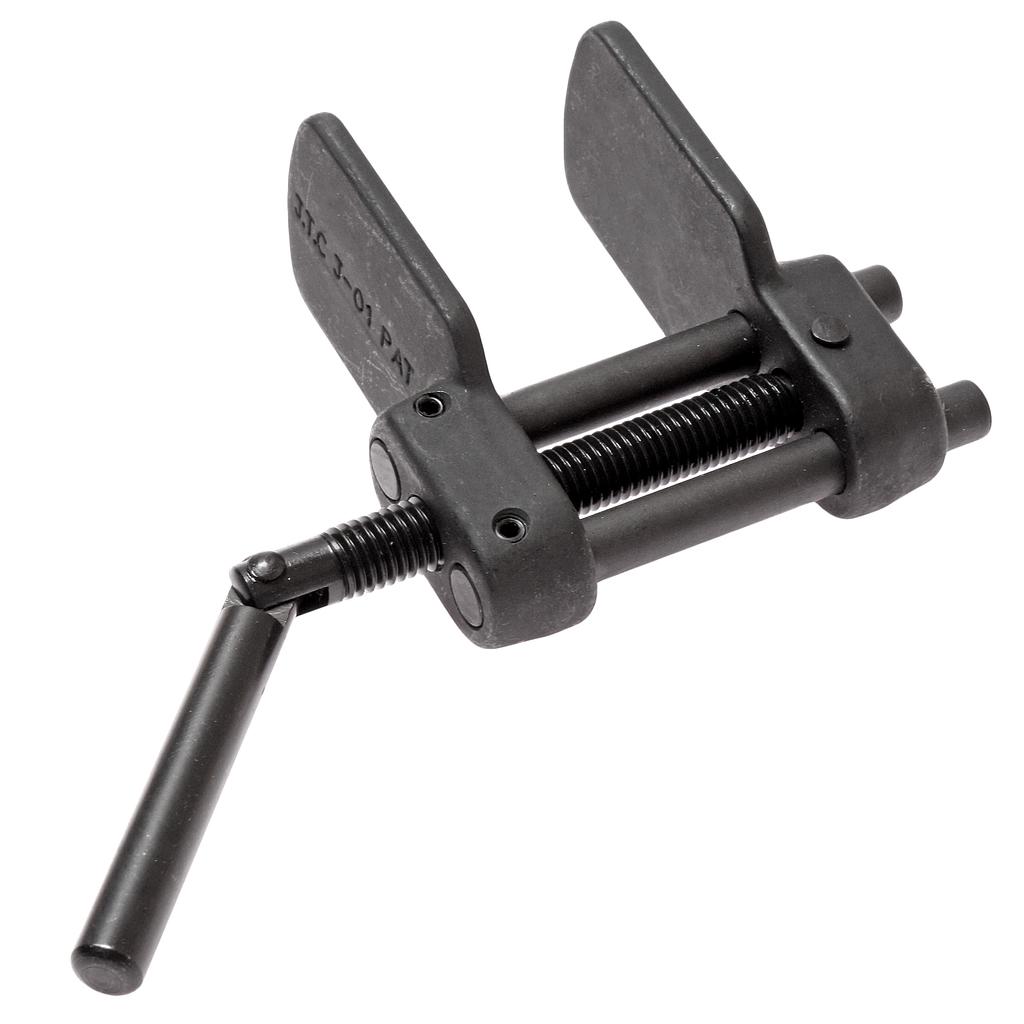 Приспособление для разведения тормозных цилиндров (Маякавто: Лапы=10-90 мм)