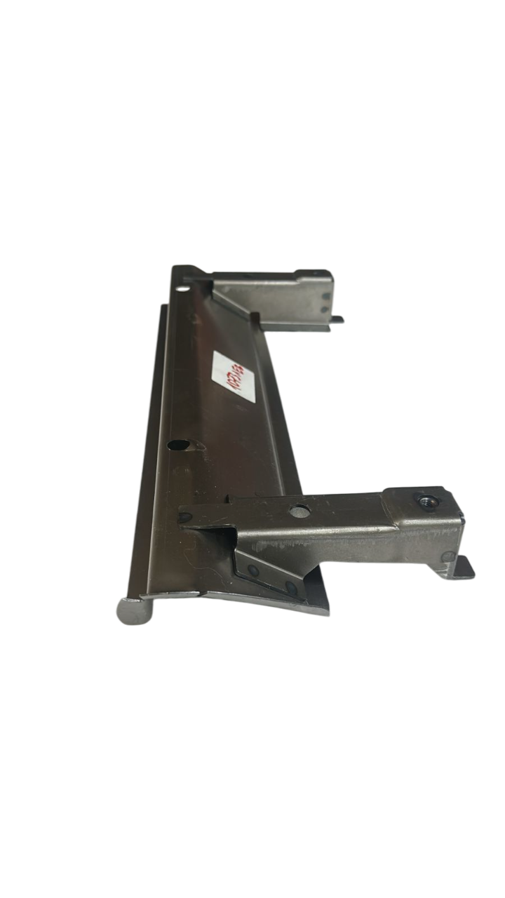 Поперечина кронштейна сидения левая на ВАЗ Нива